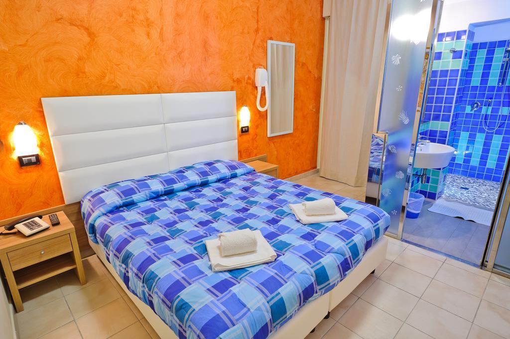 Hotel Vannucci Rimini Exterior photo